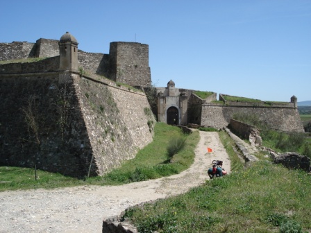 Juromenha fort bewaakt de Portugese oever van de Guadiana